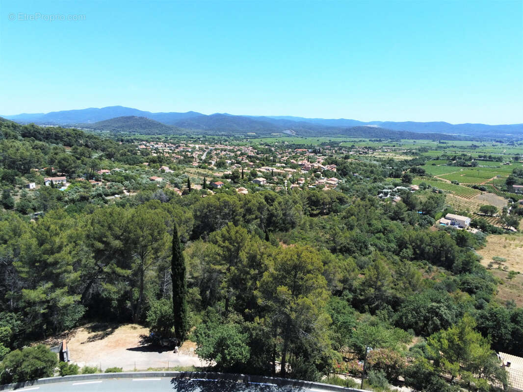 Terrain à PUGET-VILLE