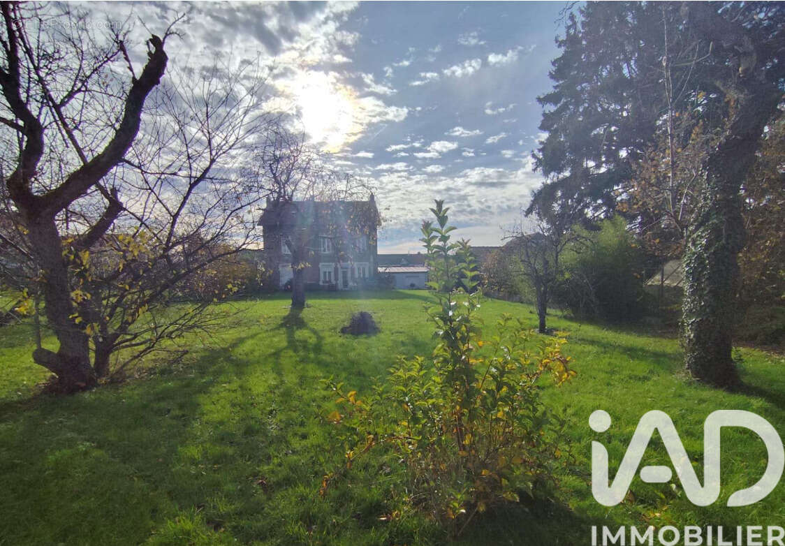 Photo 4 - Terrain à MEXY