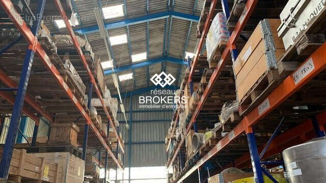 Commerce à PONT-SAINT-ESPRIT