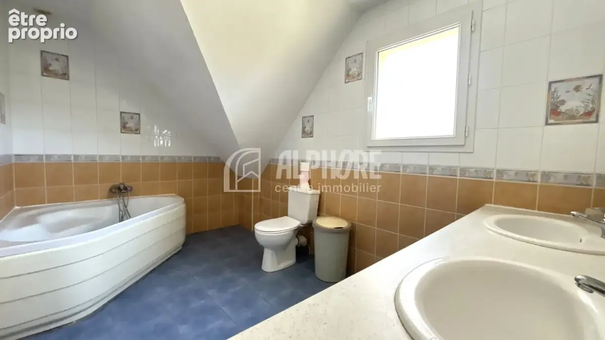 SAVENAY : Maison 5 chambres - proche lac et centre-ville - photo 14