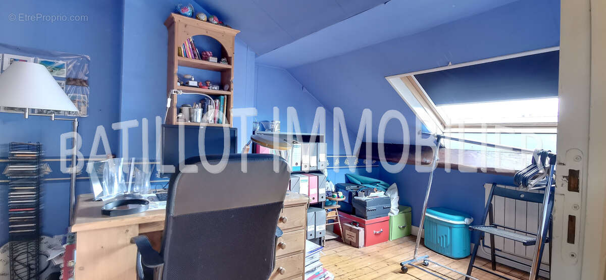 À Reims à 10mn à pied de la gare centre et du centre ville , maison familiale avec extérieur - photo 10