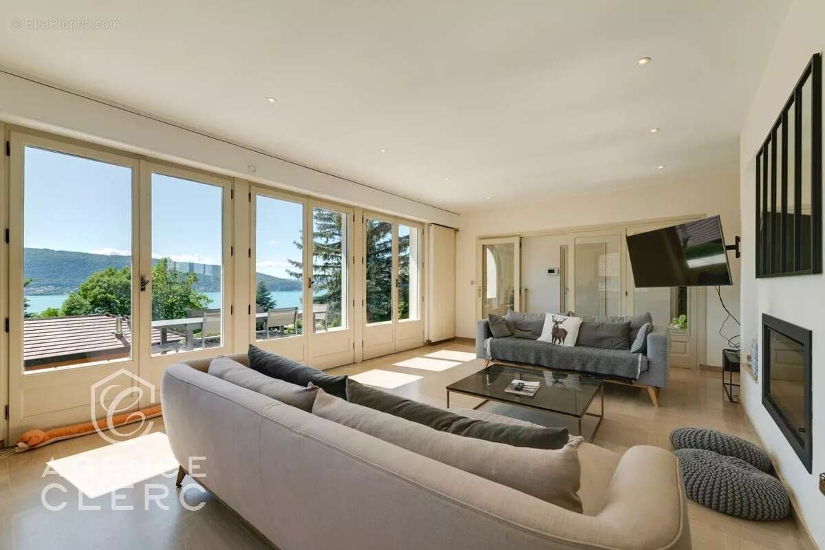 Maison à VEYRIER-DU-LAC