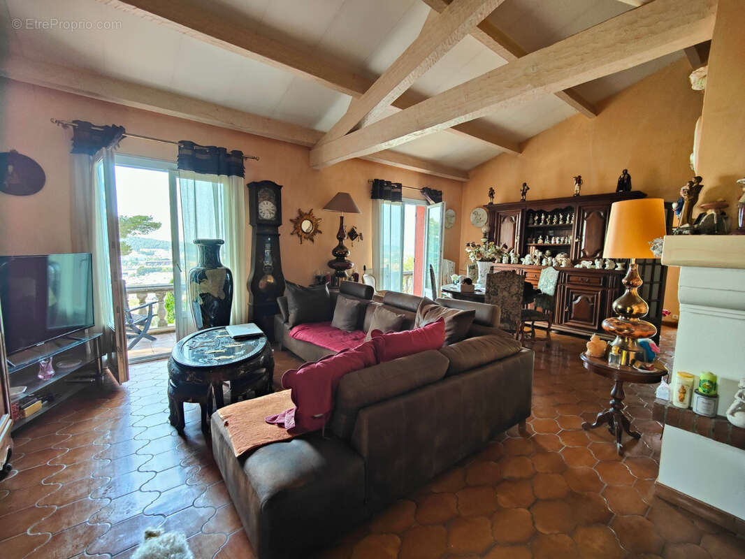 Maison à LA VALETTE-DU-VAR