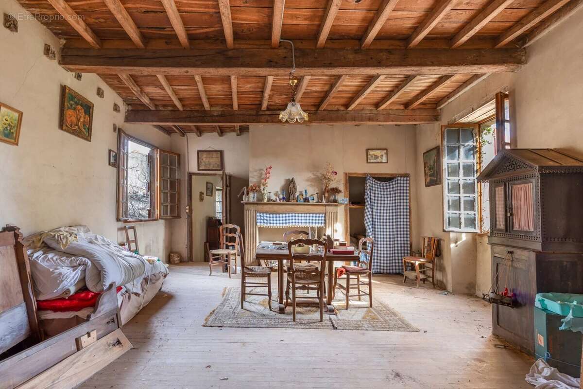 Appartement à PUYCELCI
