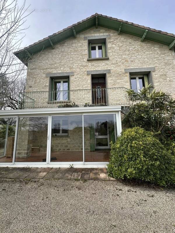 Maison à LAPENCHE