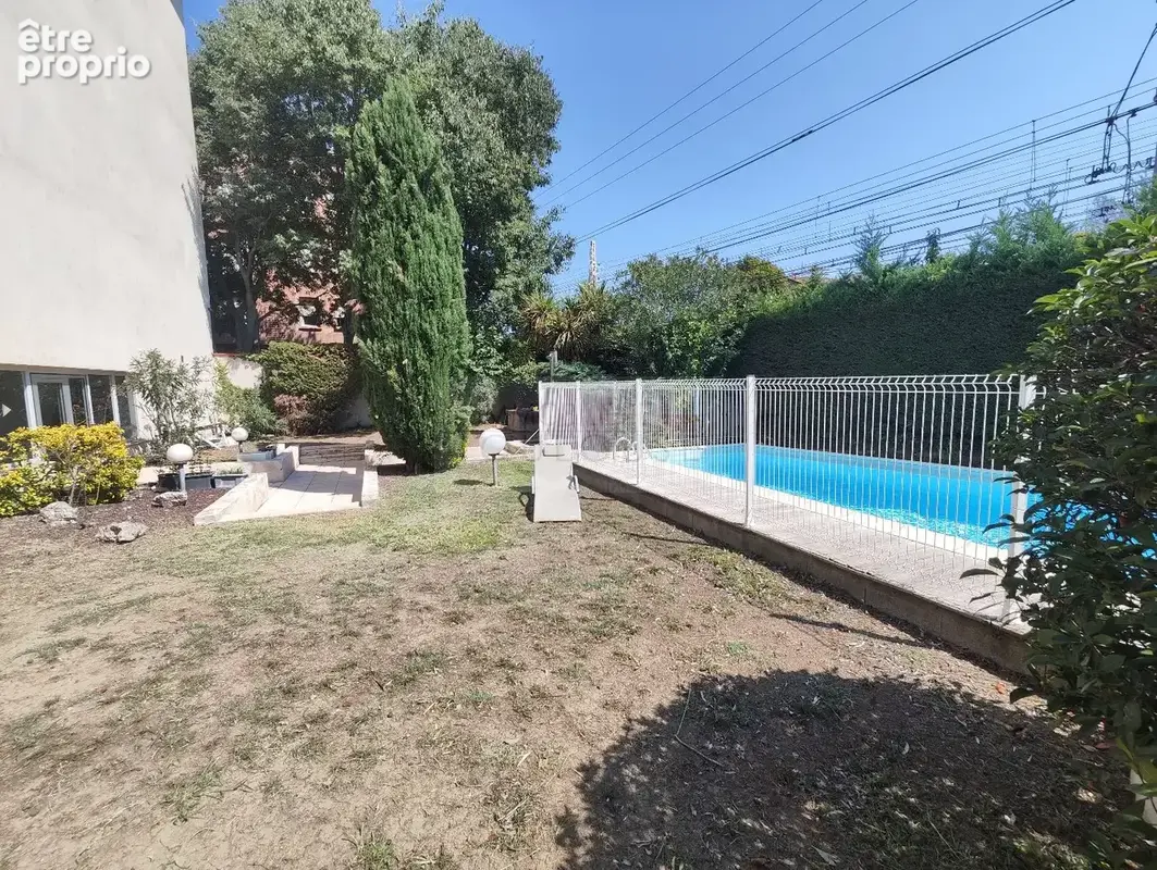 Toulouse 31400  appartement duplex t1 bis vendu loué  parking, cellier, piscine - photo 13