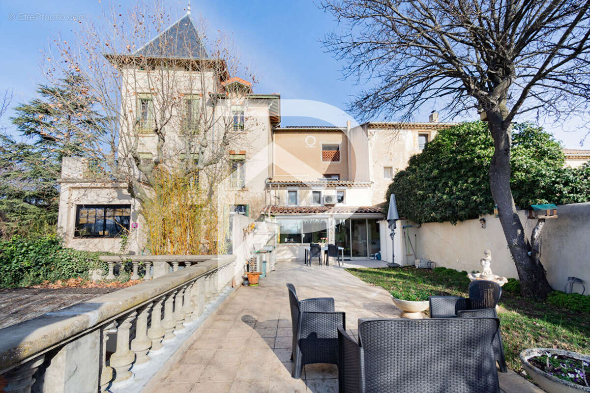 Maison à PERTUIS