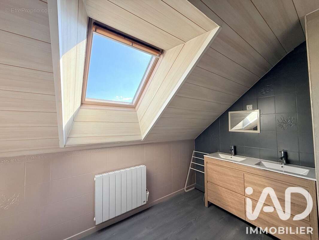 Maison 110 m² à Chaintreaux  - photo 6