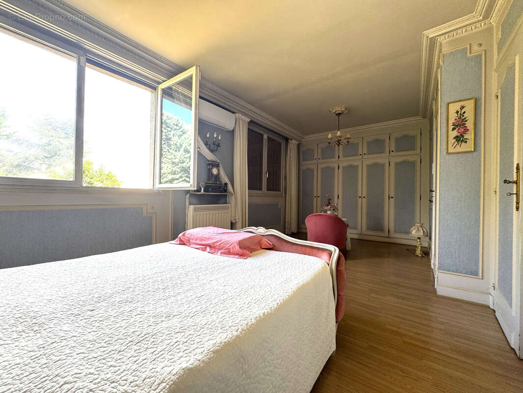 Coup de cœur au cœur du Blanc-Mesnil - Maison individuelle de 120 m2 et + de 230 m2 de surface utile - photo 5