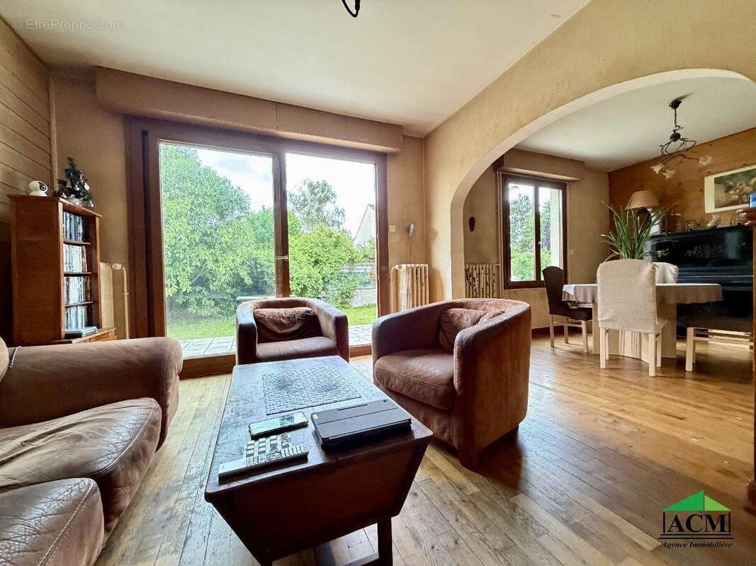 Maison à PARMAIN