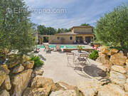 Maison à CHATEAUNEUF-LE-ROUGE