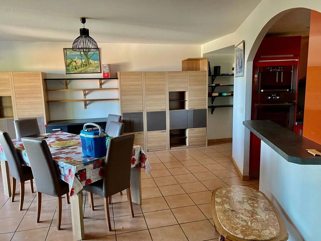 Appartement à BORMES-LES-MIMOSAS