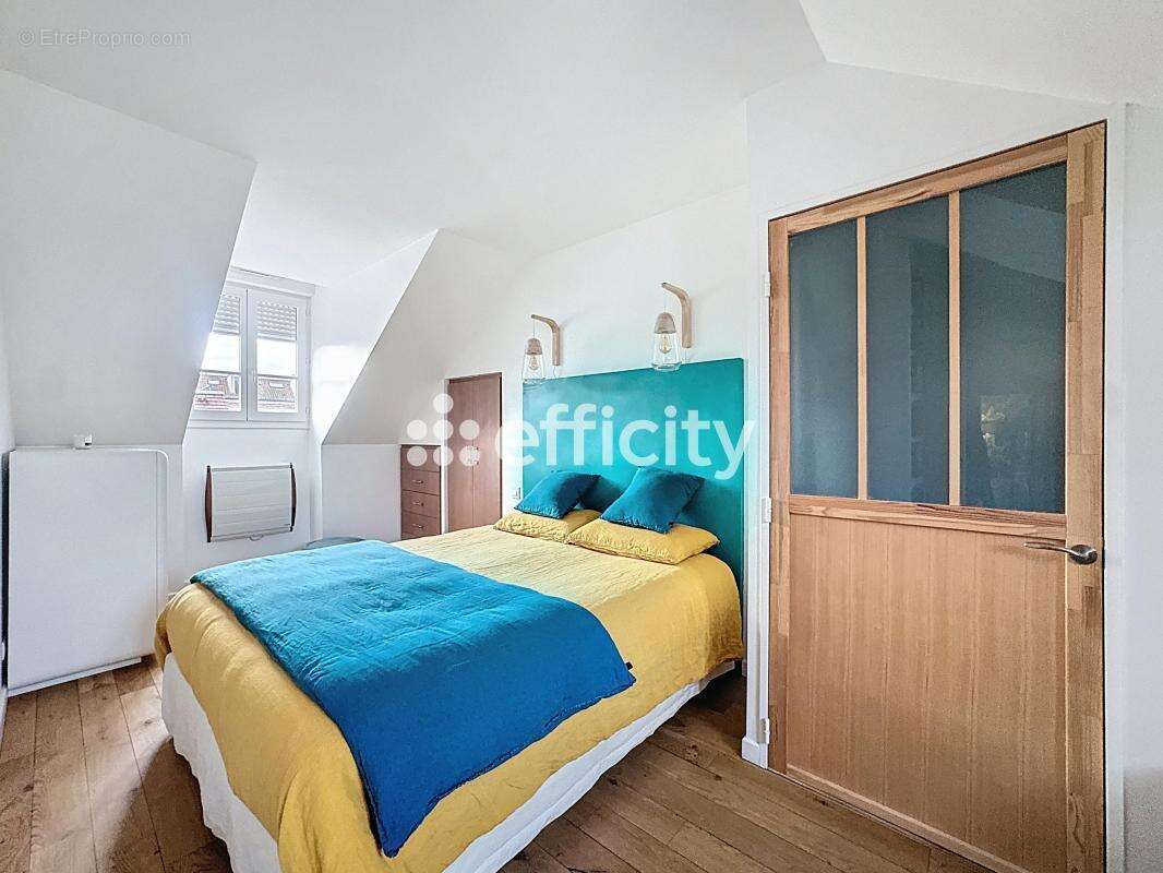 Appartement à COLOMBES