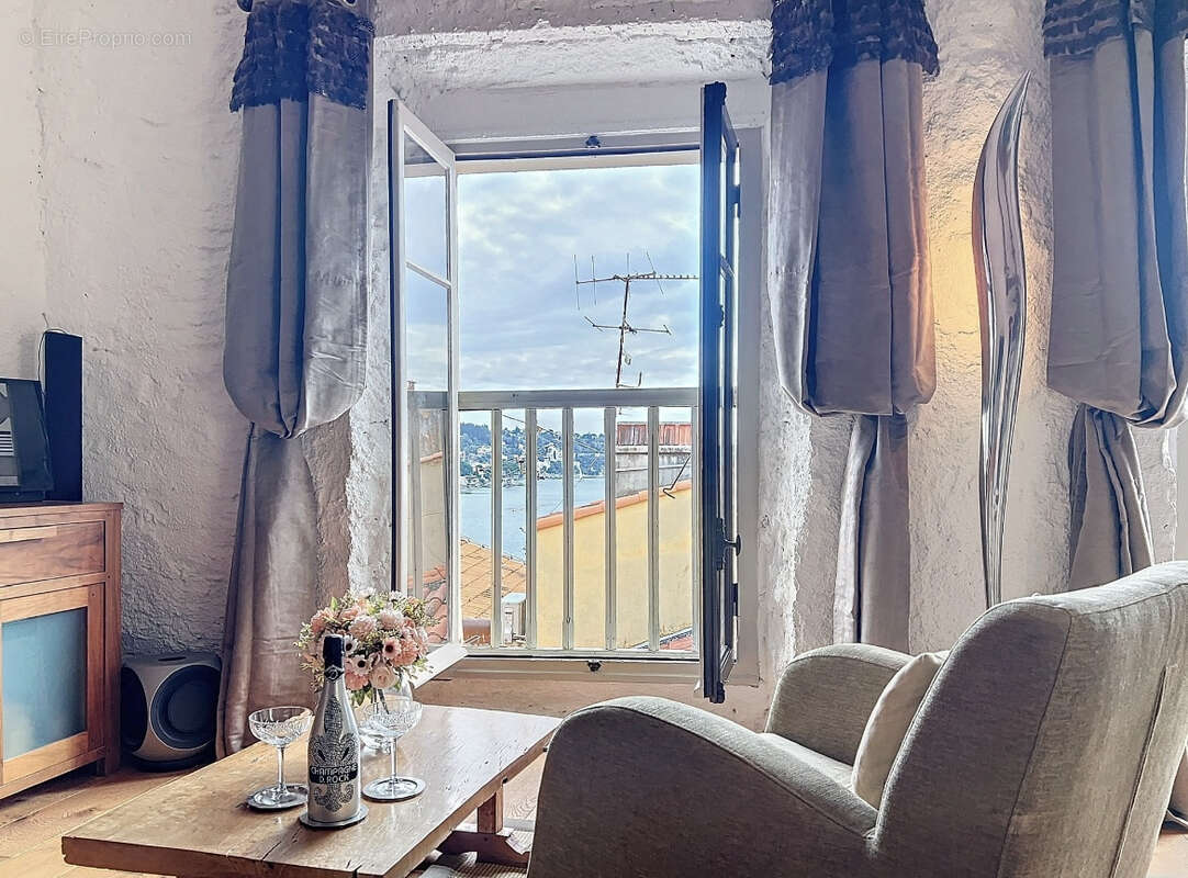 Appartement à VILLEFRANCHE-SUR-MER