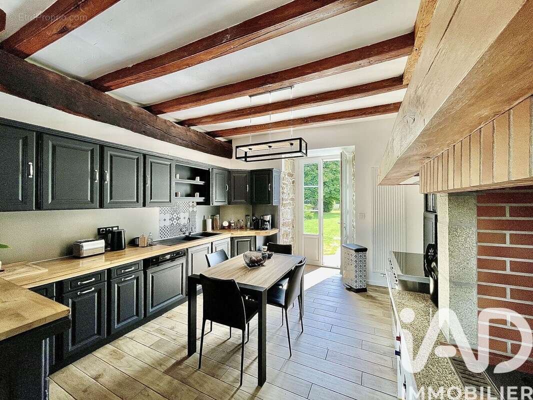 Maison 253 m² à Bouee  - photo 6