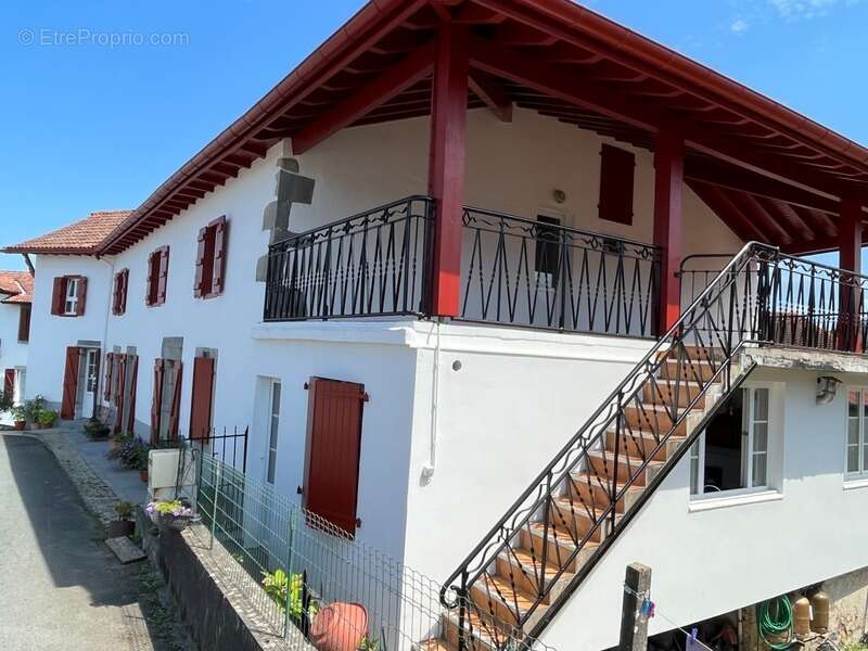 Appartement à IHOLDY