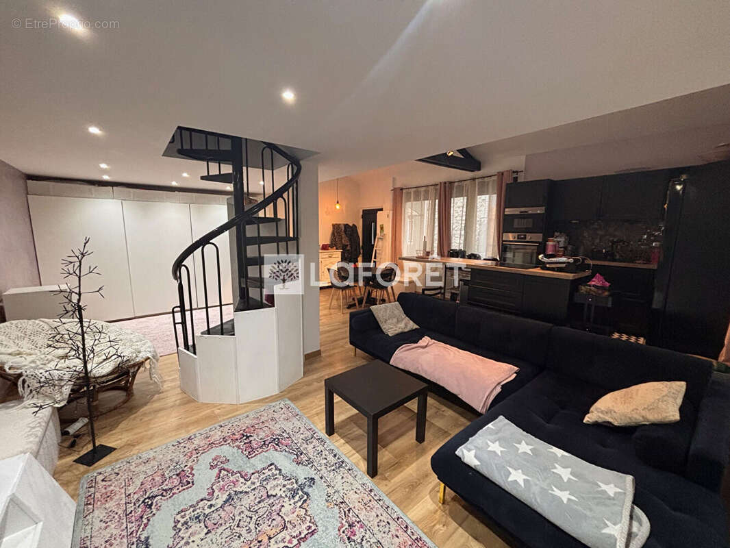 Appartement à ROMAINVILLE