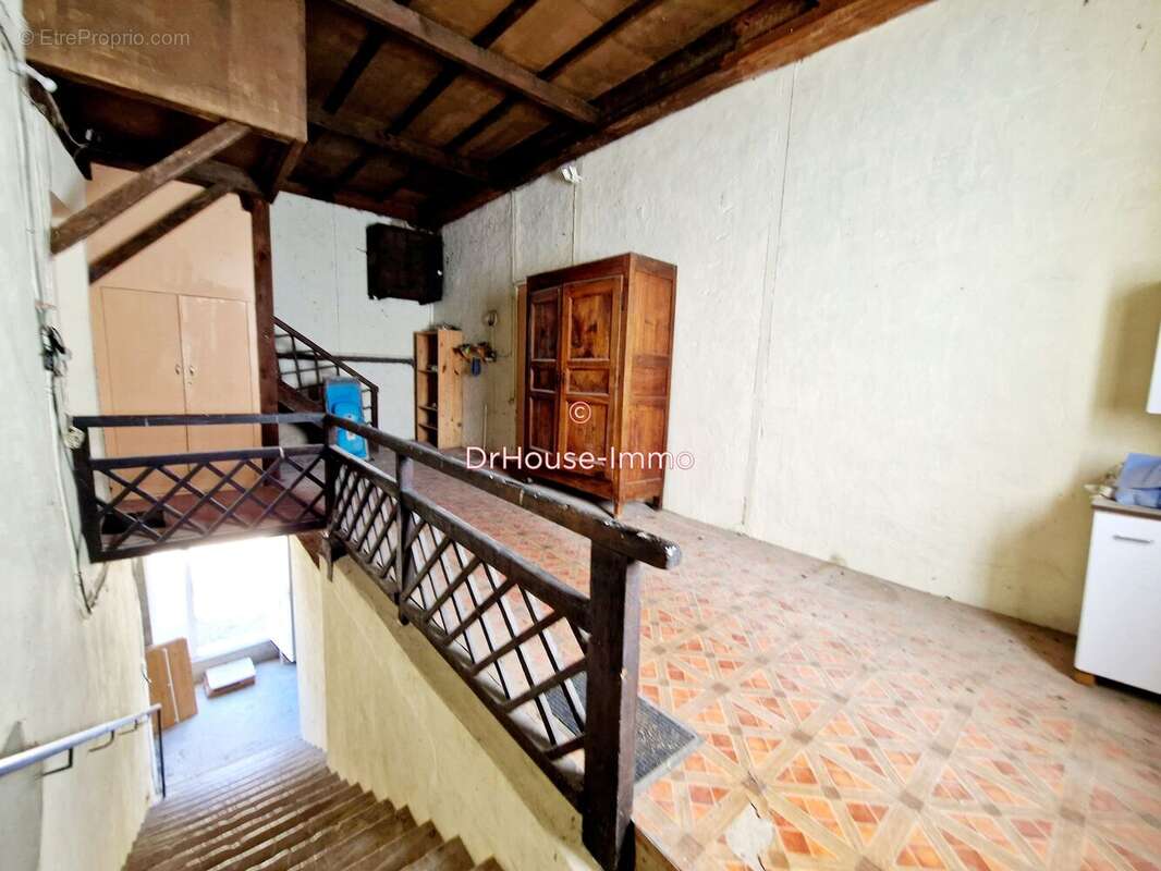 Autre à BOURG-DE-PEAGE