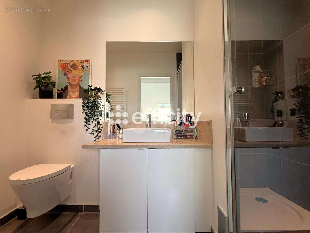 Appartement à LE PERREUX-SUR-MARNE