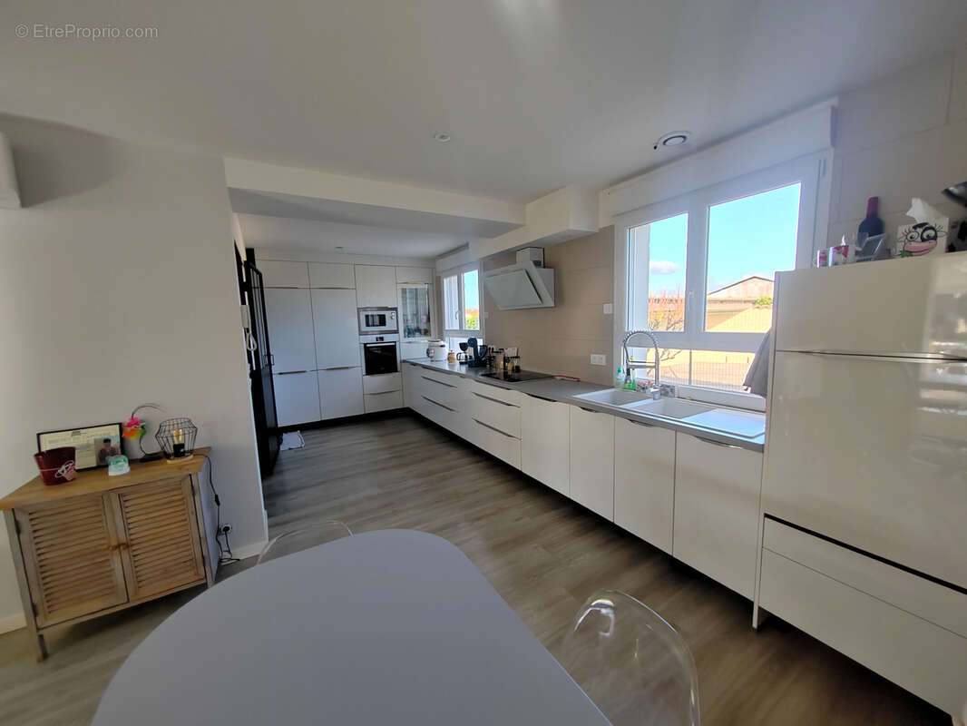 Maison à FONTENAY-LE-COMTE