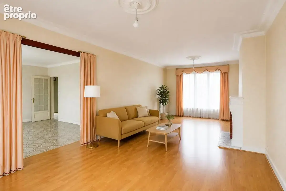 Maison de 195m² en vente à Poitiers Dunes/Dolmen - photo 2