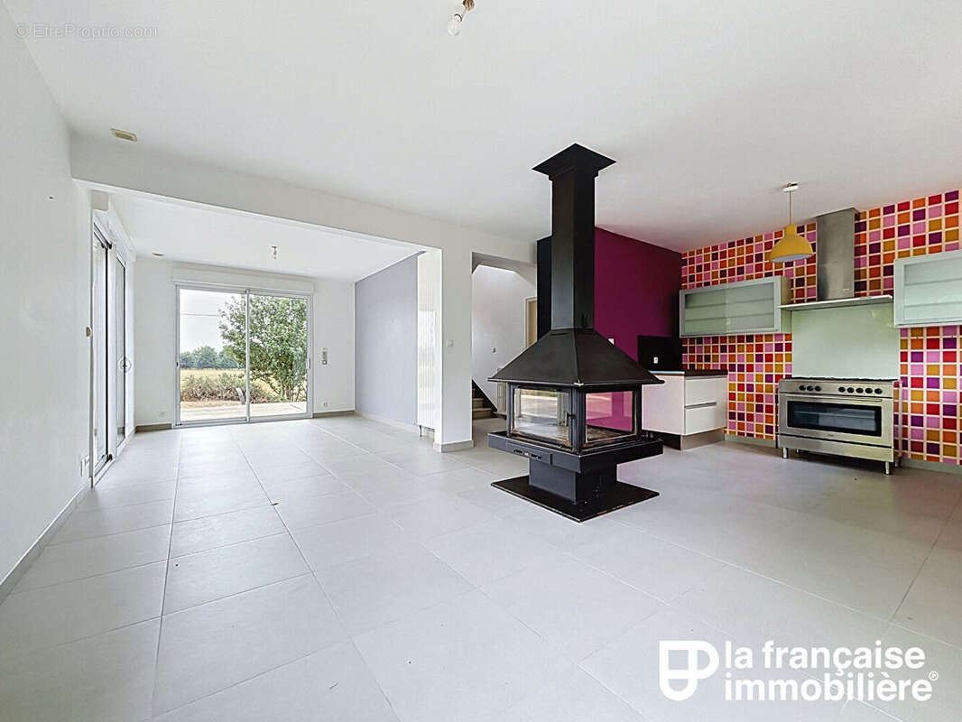 A VENDRE - L'HERMITAGE - Pavillon 144 m² hab avec 2948 m² de terrain - photo 2