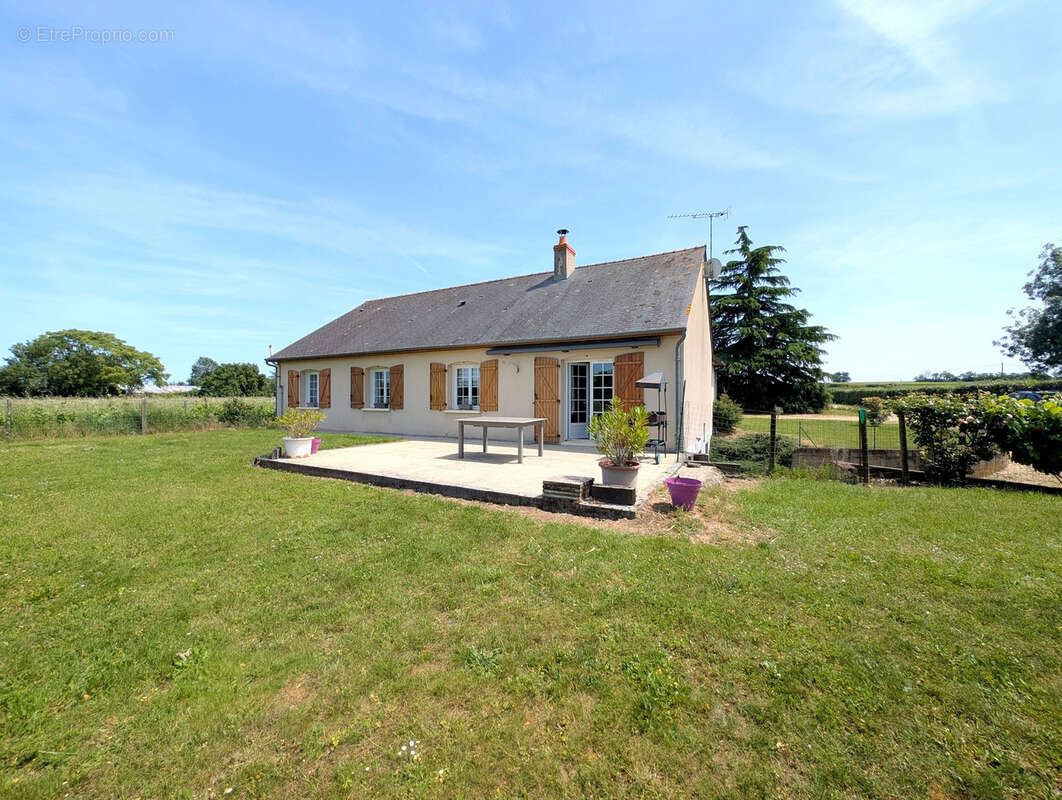 Pavillon sur sous-sol complet, terrain 7600m2 - photo 17