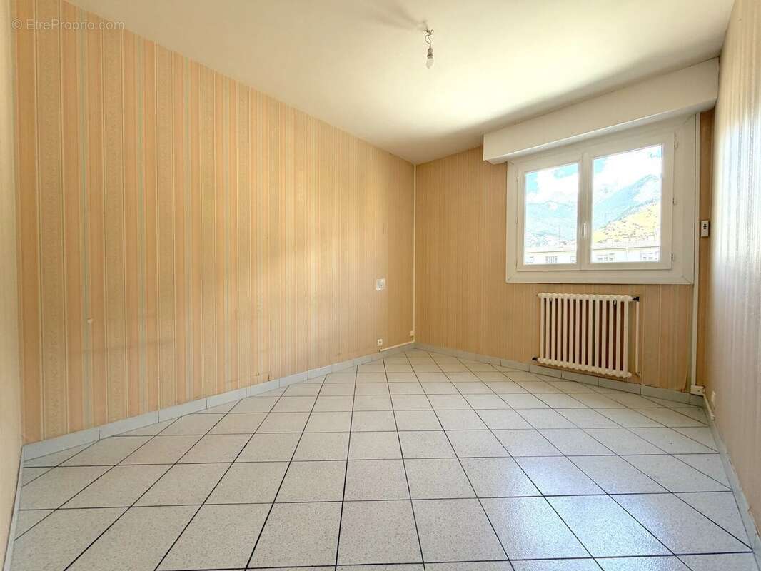 Appartement à SAINT-JEAN-DE-MAURIENNE
