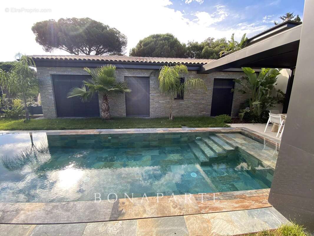 Sainte-maxime - jolie villa contemporaine de 230m² - a pieds de la plage de la nartelle - photo 3