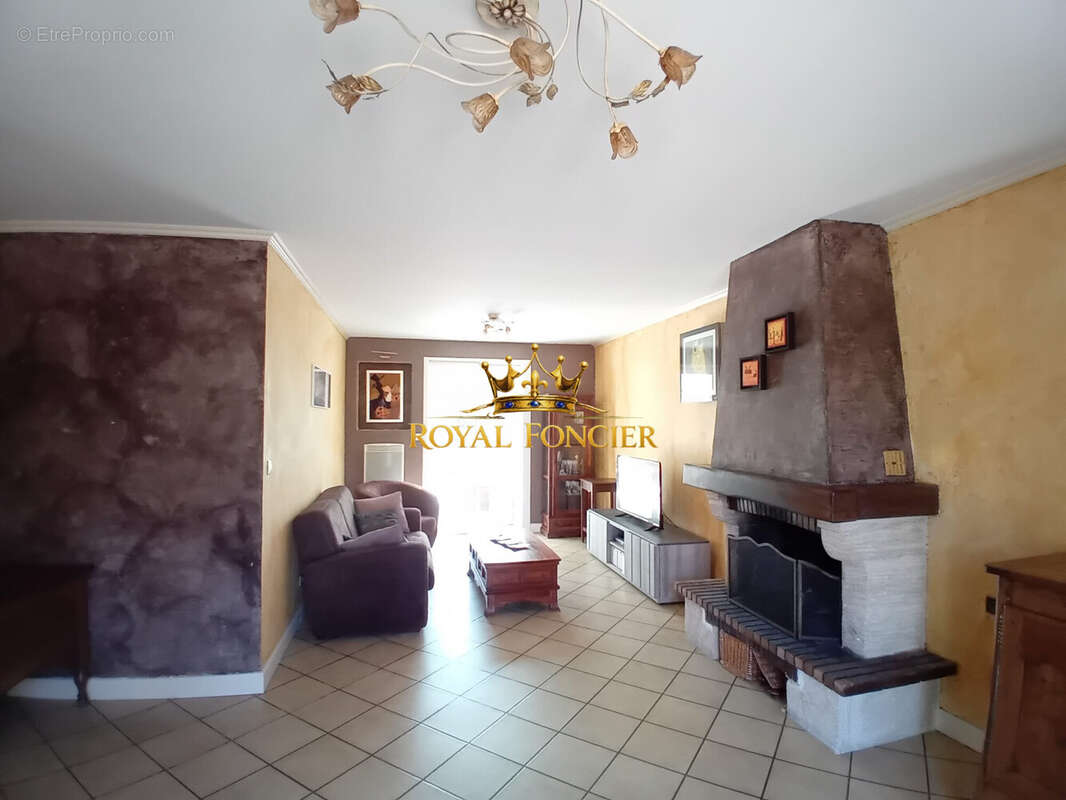 Maison à CHATELLERAULT