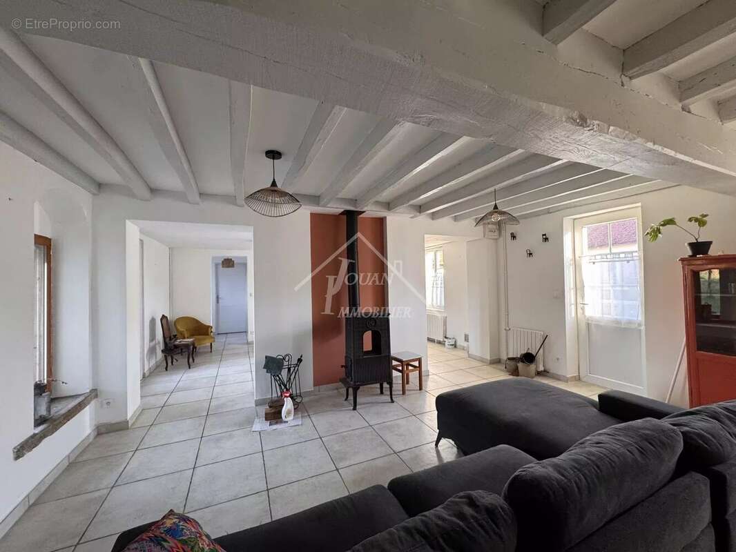 Maison à GANNAY-SUR-LOIRE