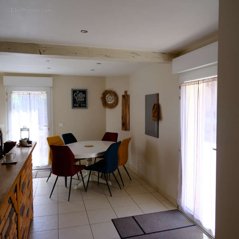 Maison à HOUDAN