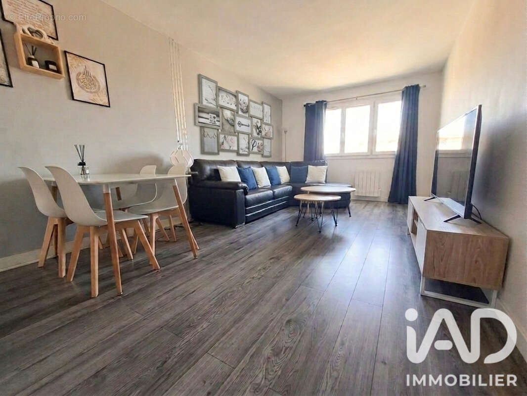 Photo 2 - Appartement à LONGJUMEAU
