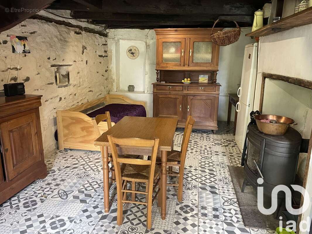 Maison 41 m² à Mialet  - photo 4