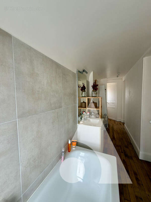 Maison à SAINTE-SAVINE