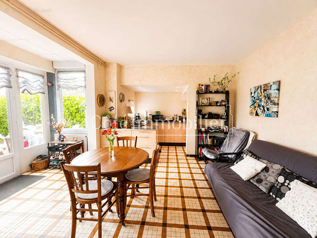 Maison à SAINT-MICHEL-CHEF-CHEF
