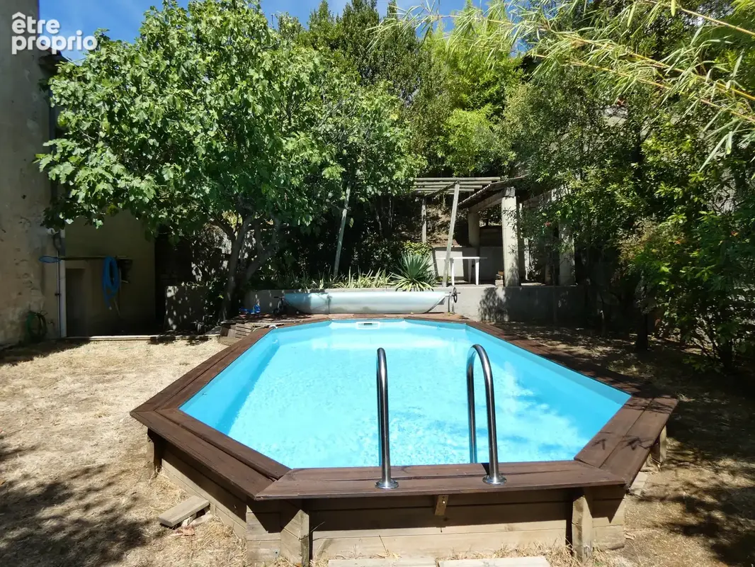 Alès, superbe maison de maître avec piscine à deux pas du centre ville. - photo 12
