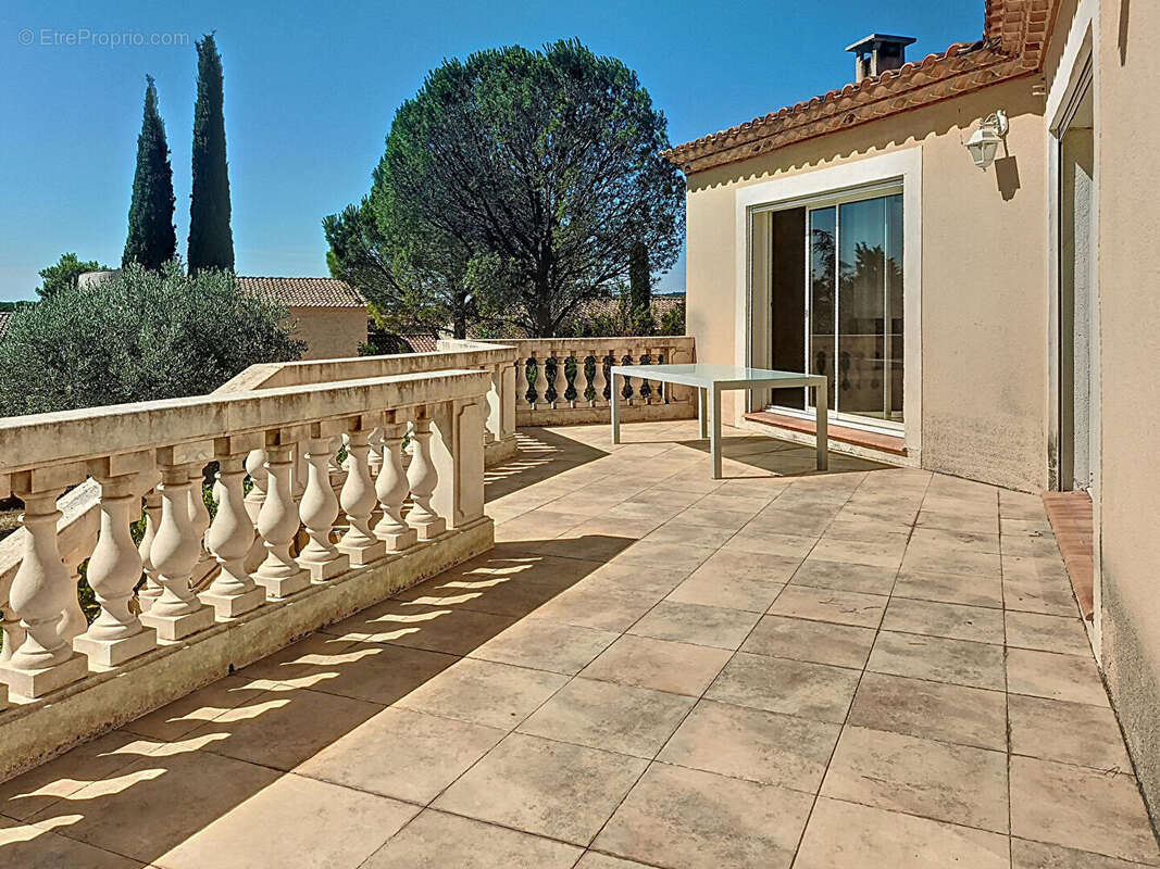 Maison à VILLENEUVE-LES-AVIGNON