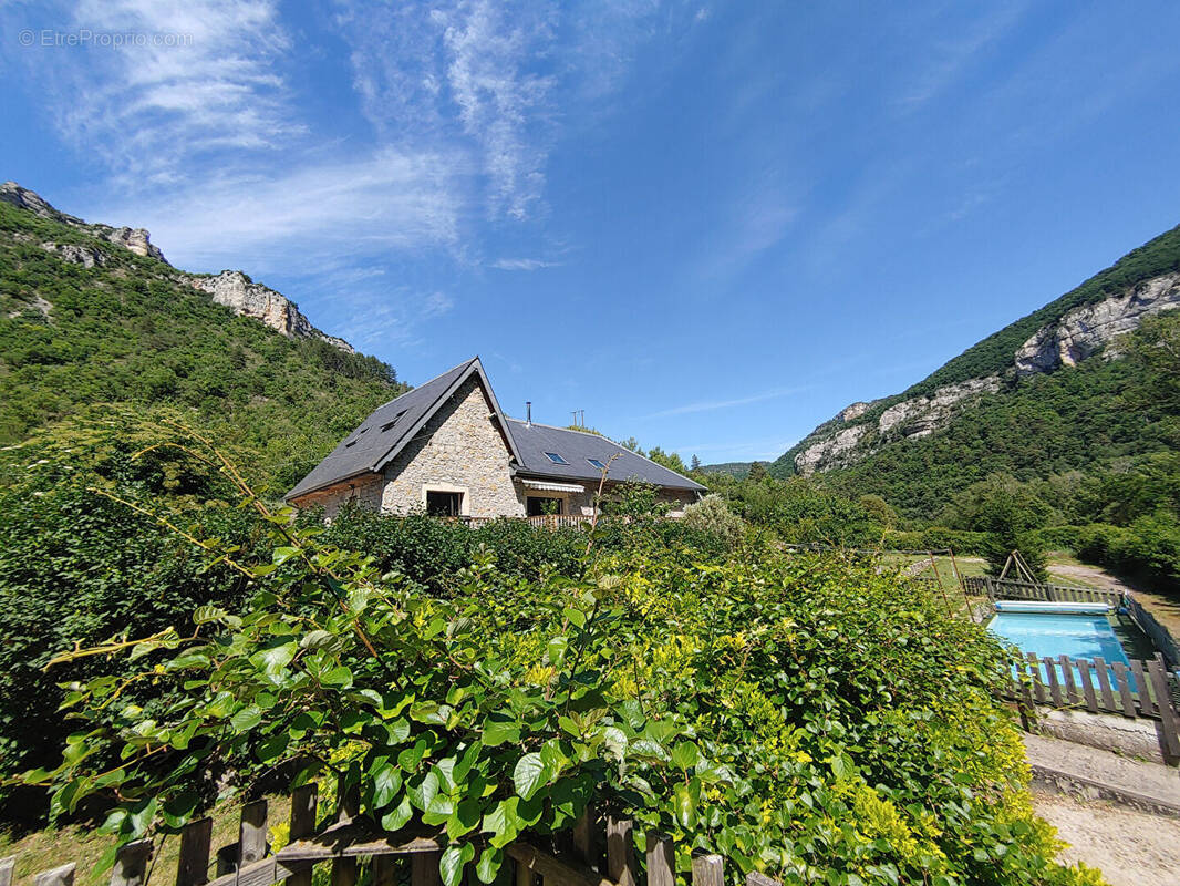 Maison à MILLAU
