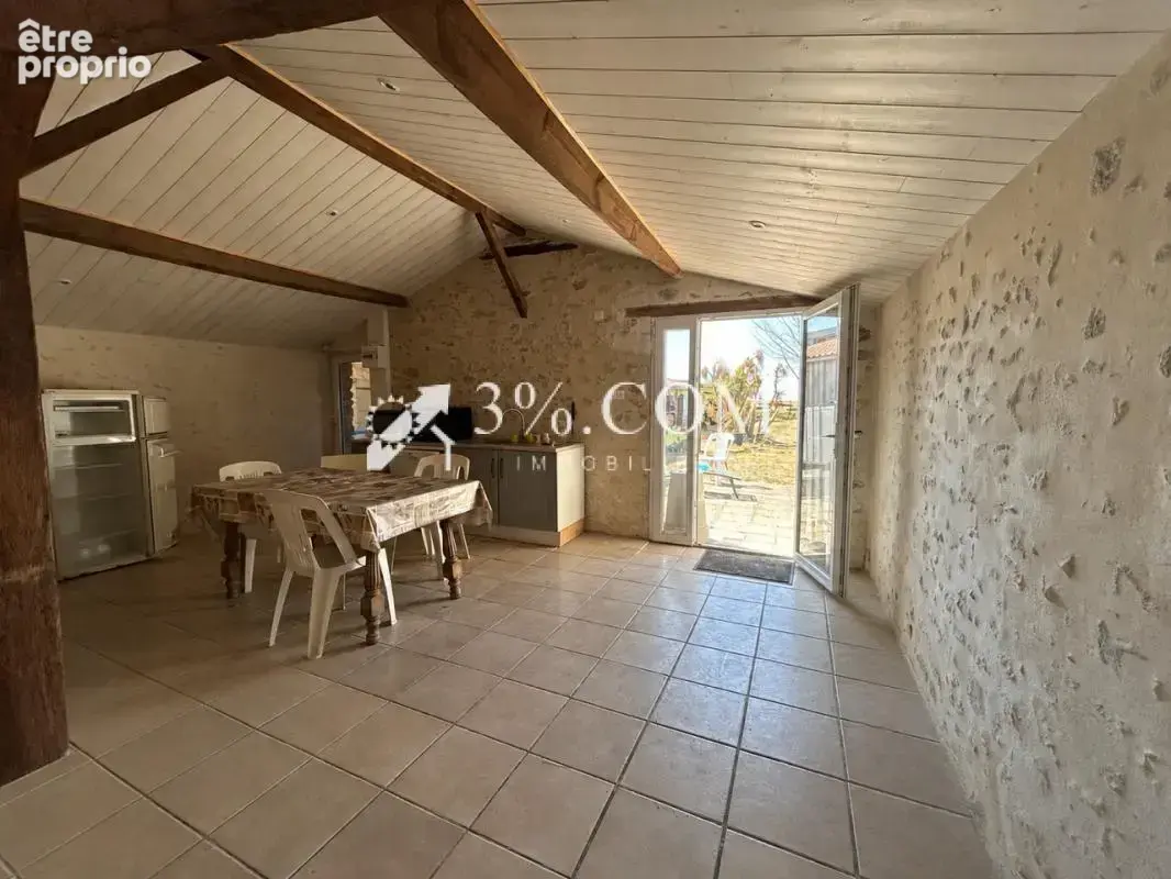 Ensemble immobilier au coeur du marais   Terrain de 9 480 m2 - photo 4