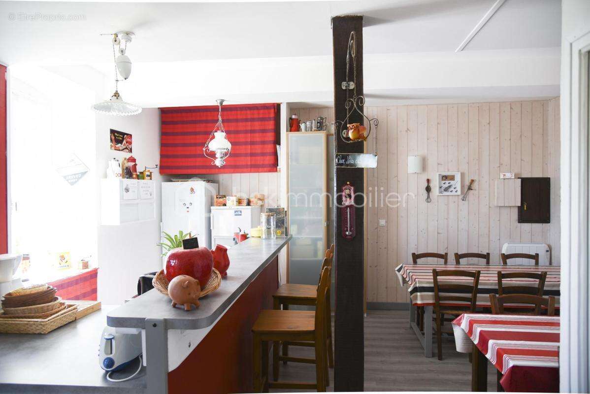 Ensemble immobilier de caractère en pierres 490m² avec activité locative rentable - photo 18