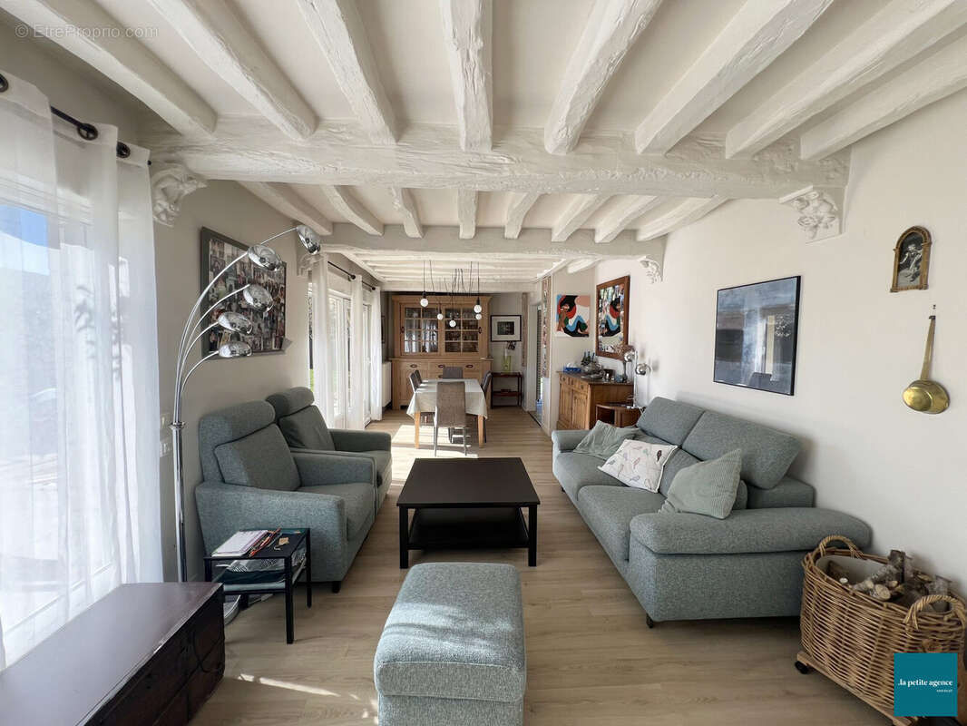 Maison à HEROUVILLE-SAINT-CLAIR