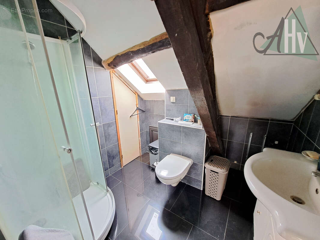 Maison à VILLENEUVE-LA-GUYARD