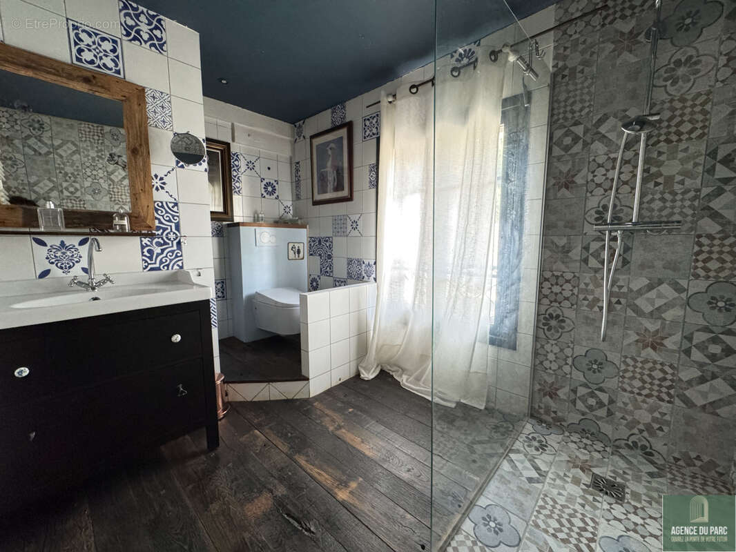 Appartement à VILLE-D'AVRAY