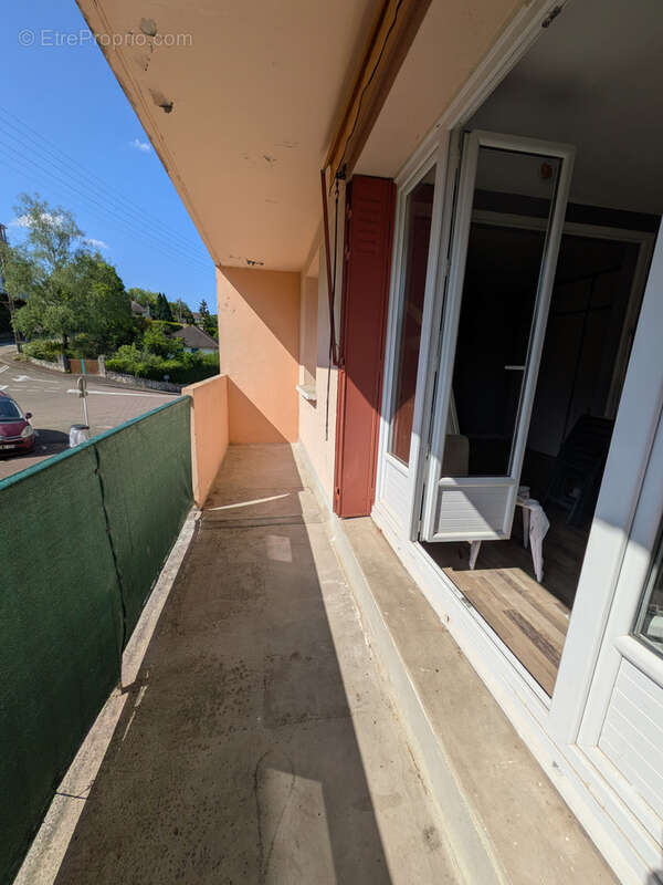 Appartement à PARON