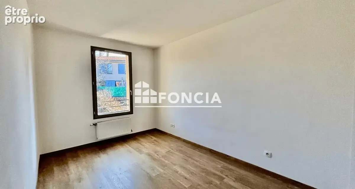 Maison familiale avec jardin et garage - photo 6