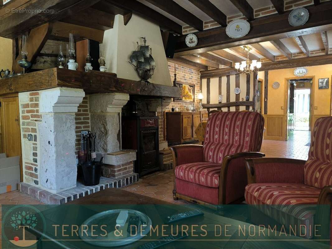 A 5 minutes de beuzeville (27210), magnifique propriete normande avec dependances, piscine interieur et parc de 1.6 hectares. - photo 5