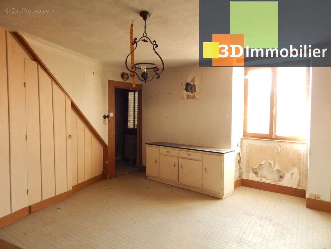 CUISINE SÉJOUR 21 M² - Maison à SELLIERES