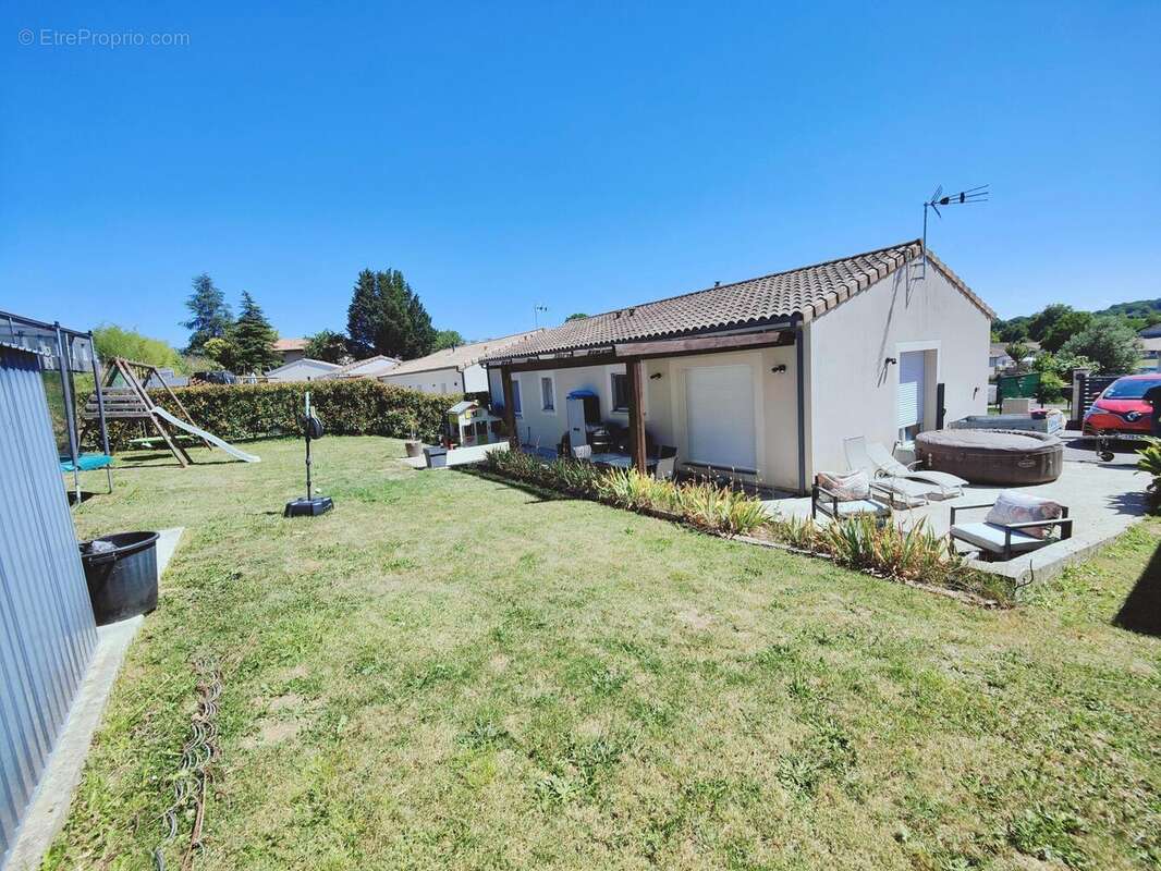 Maison 90 m² à La Sauve  - photo 7