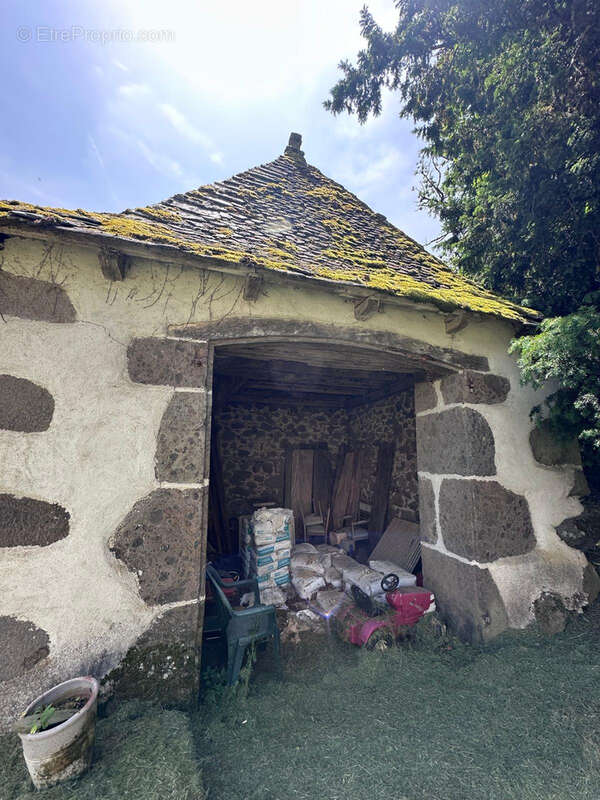 Maison à LACROIX-BARREZ